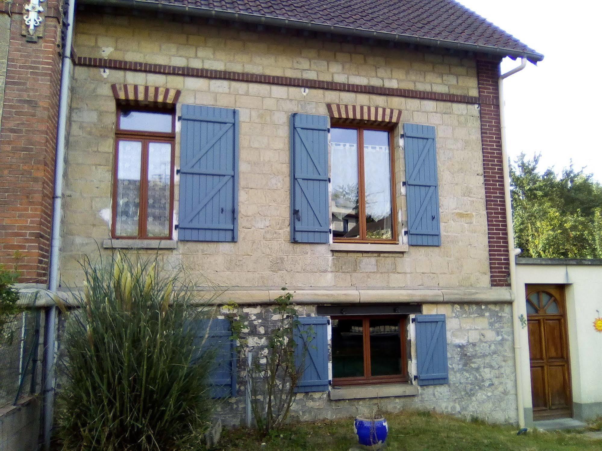 Loc'Apparts Beaumont-sur-Oise Luaran gambar